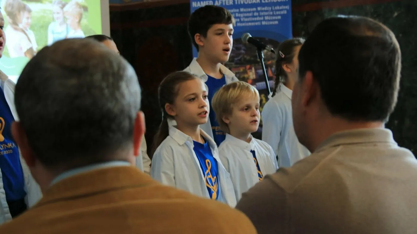 В Ужгороді відбувся захід «Жива книга: відверті історії турботи про дітей