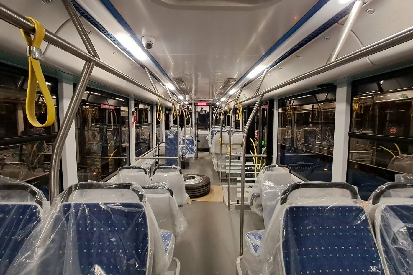 Ужгород отримав чотири нові автобуси для комунального транспорту