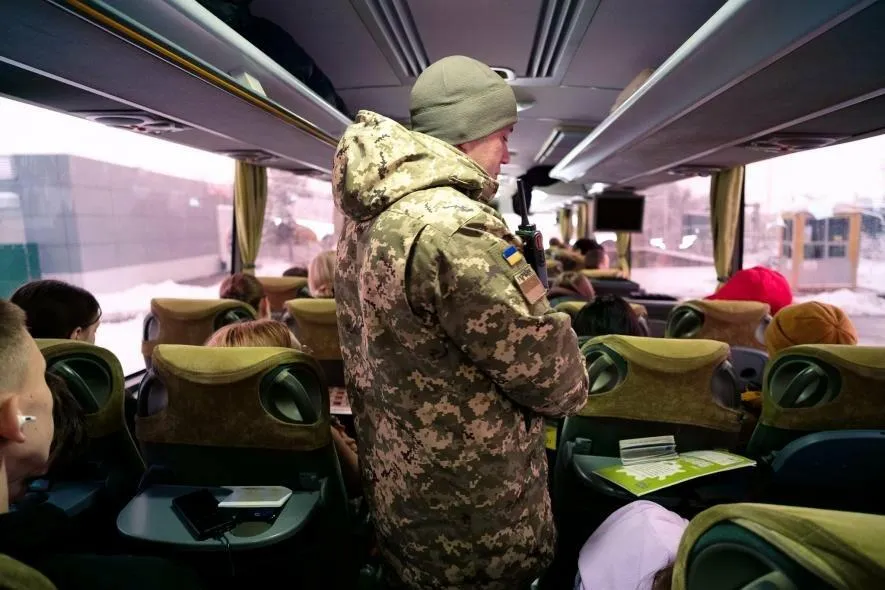 Спроба незаконного перетину кордону в “Ужгороді”: прикордонники викрили підроблені документи