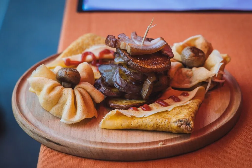 Ужгород прийняв зимовий фестиваль «Палачінта 2026»: гастрономія, спорт та благодійність для ЗСУ