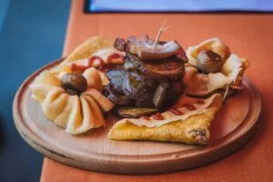 Ужгород прийняв зимовий фестиваль «Палачінта 2026»: гастрономія, спорт та благодійність для ЗСУ