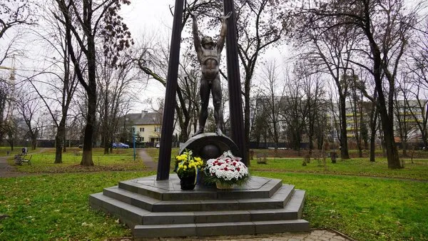 Процес деколонізації в Ужгороді: міська рада готує перейменування вулиць та створення нового скверу